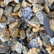 kamień-do-ogrodu-otoczak-gnejs 20-30.jpg