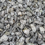 Grys-kamień-do-ogrodu-granit-dalmat-granodioryt-16-22mm.jpg