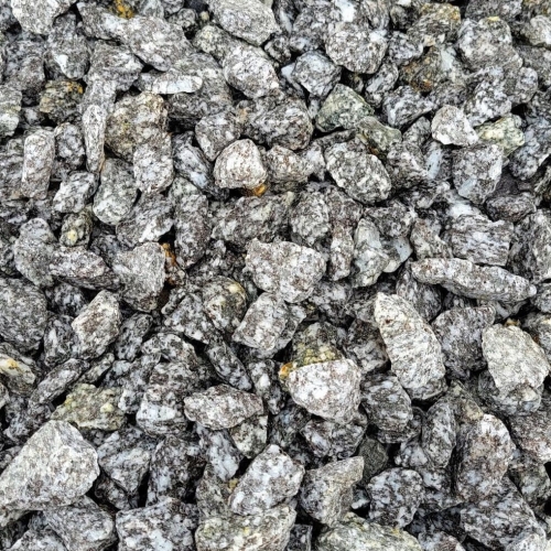 Grys-kamień-do-ogrodu-granit-dalmat-granodioryt-16-22mm.jpg