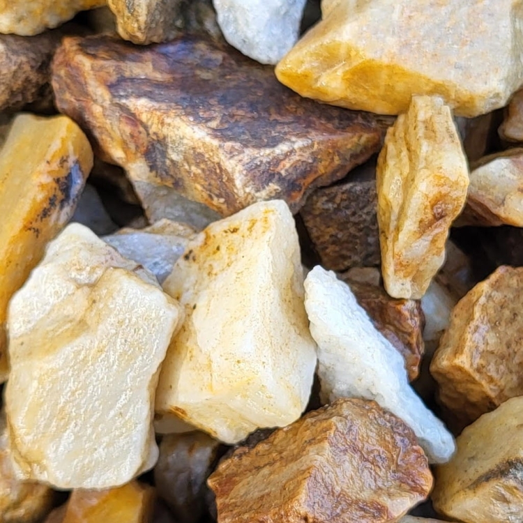 Grys-kamień-do-ogrodu-gold-antico-8-16mm (1).jpg