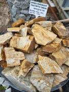 Kamień-Gabion-Gold-Antico-60-250 (2).jpg