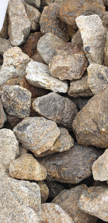 Kamień-Gabion-Gnejs-80-120-do-ogrodzeń (5).jpg