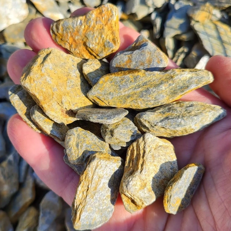 kamień-do-ogrodu-łupek-moon-stone 11.jpg