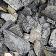 kamień-do-ogrodu-kora-kamienna-łupek-czarny-filitowy 15-30.jpg