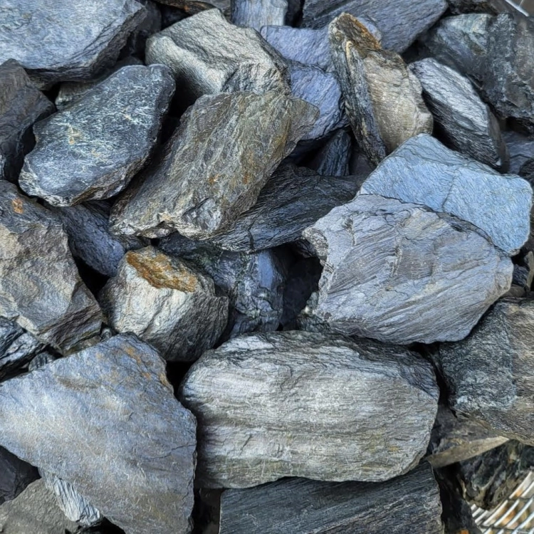 kamień-do-ogrodu-kora-kamienna-łupek-czarny-filitowy 30-60.jpg